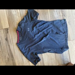 Men’s athletic shirt